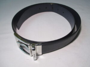 【ベルト  修理】よくあるベルトの修理　革のはがれ　コバ樹脂のはがれ　縫製のステッチ切れ